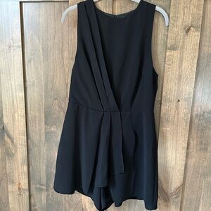 NWT Lulus Women’s Sleeveless Black Romper